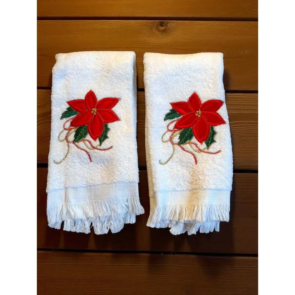 2 Embroidered Christmas Poinsettia Fingertip Towels New NWOT